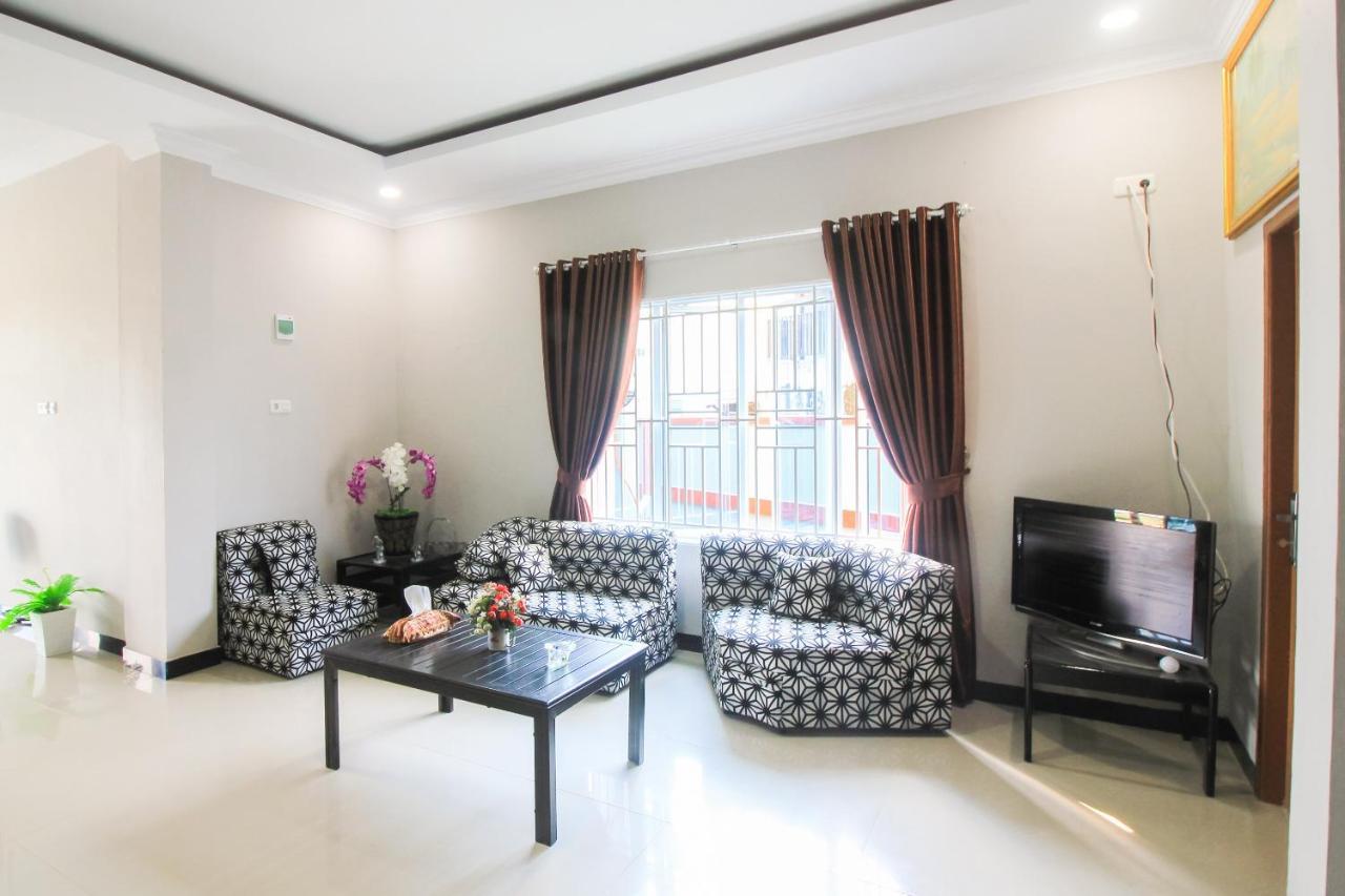Oyo 1653 Fajar Residence Pekanbaru Exteriér fotografie